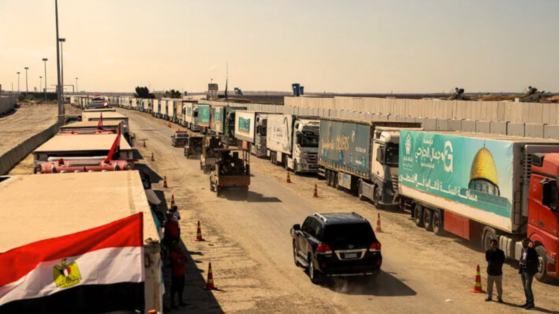 গাজা ত্রাণ গাড়ি